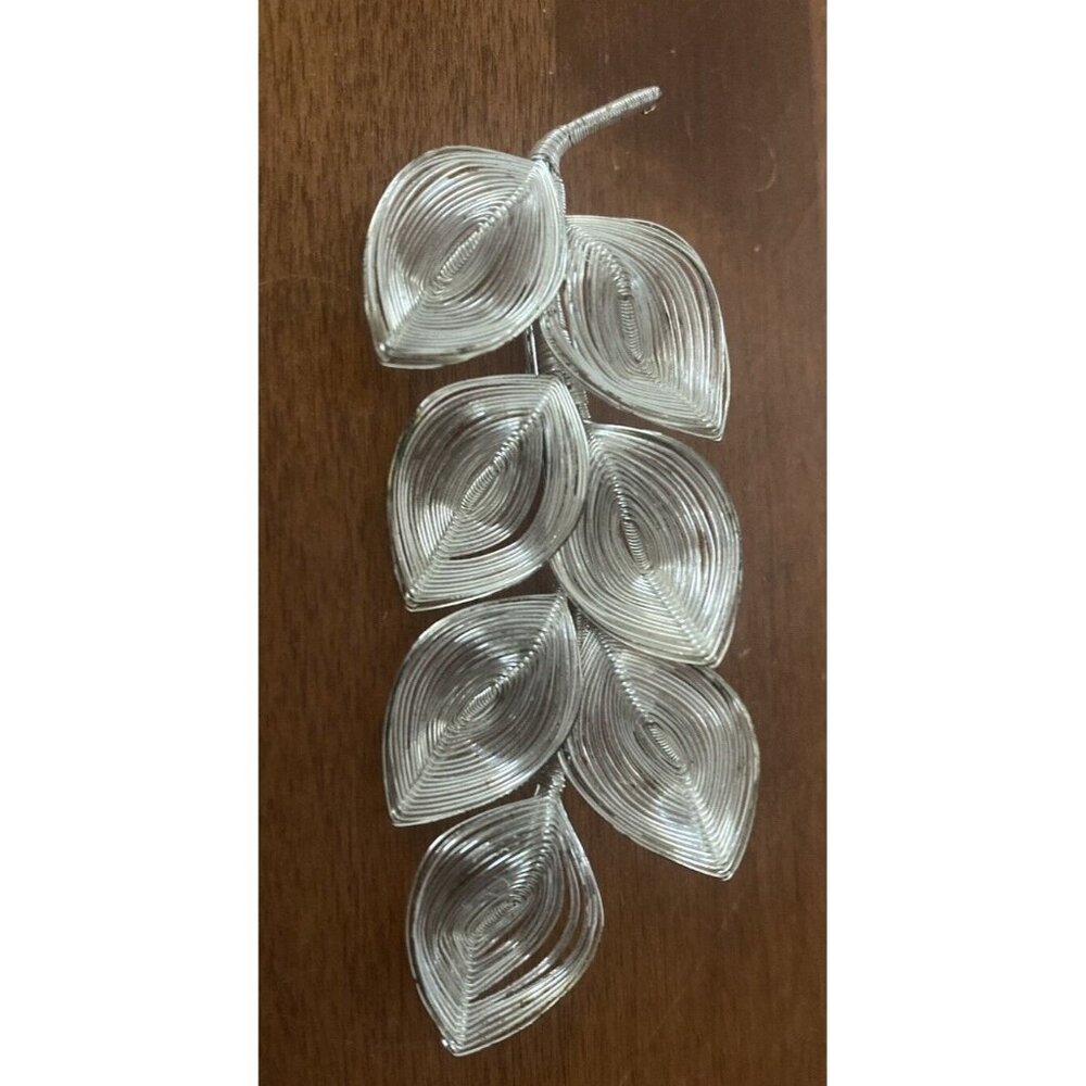 Brooch/Pin Silver Wire Hand Spun Filigree 7 Leaves Stem Delicate Granny Core